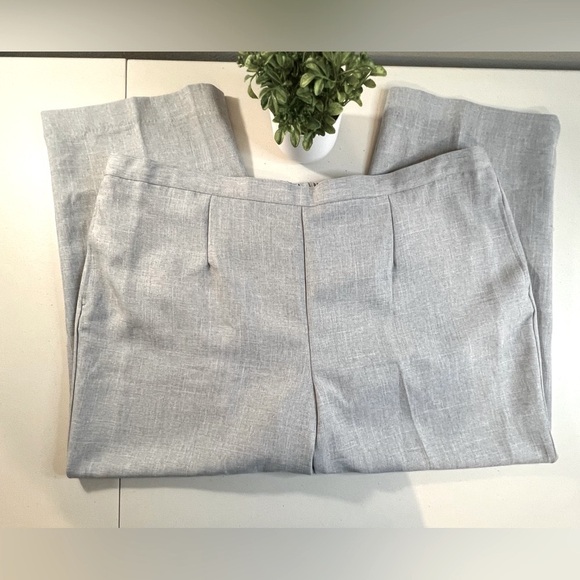 Alfred Dunner Lady Like, Classic Fit, Comfort Waist Proportioned Short, Gray 24W - Picture 5 of 10